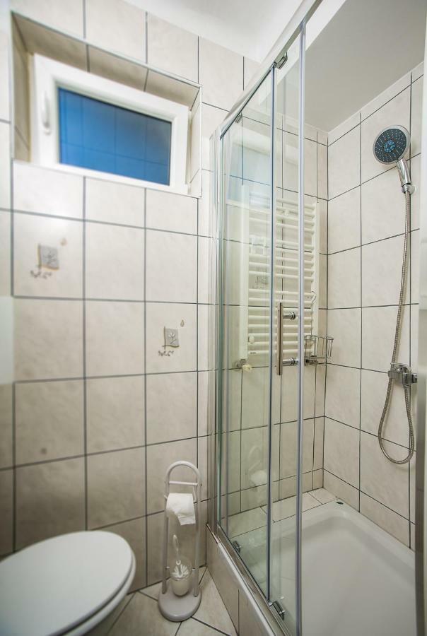 Roze Apartment Загреб Экстерьер фото